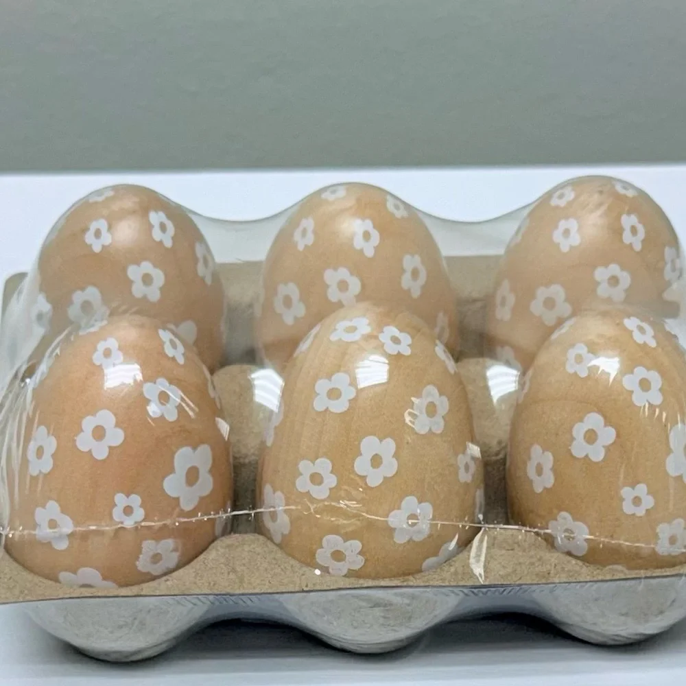 New! Target Bullseye Playground Set of 6 Natural Floral Patterned Wood Eggs